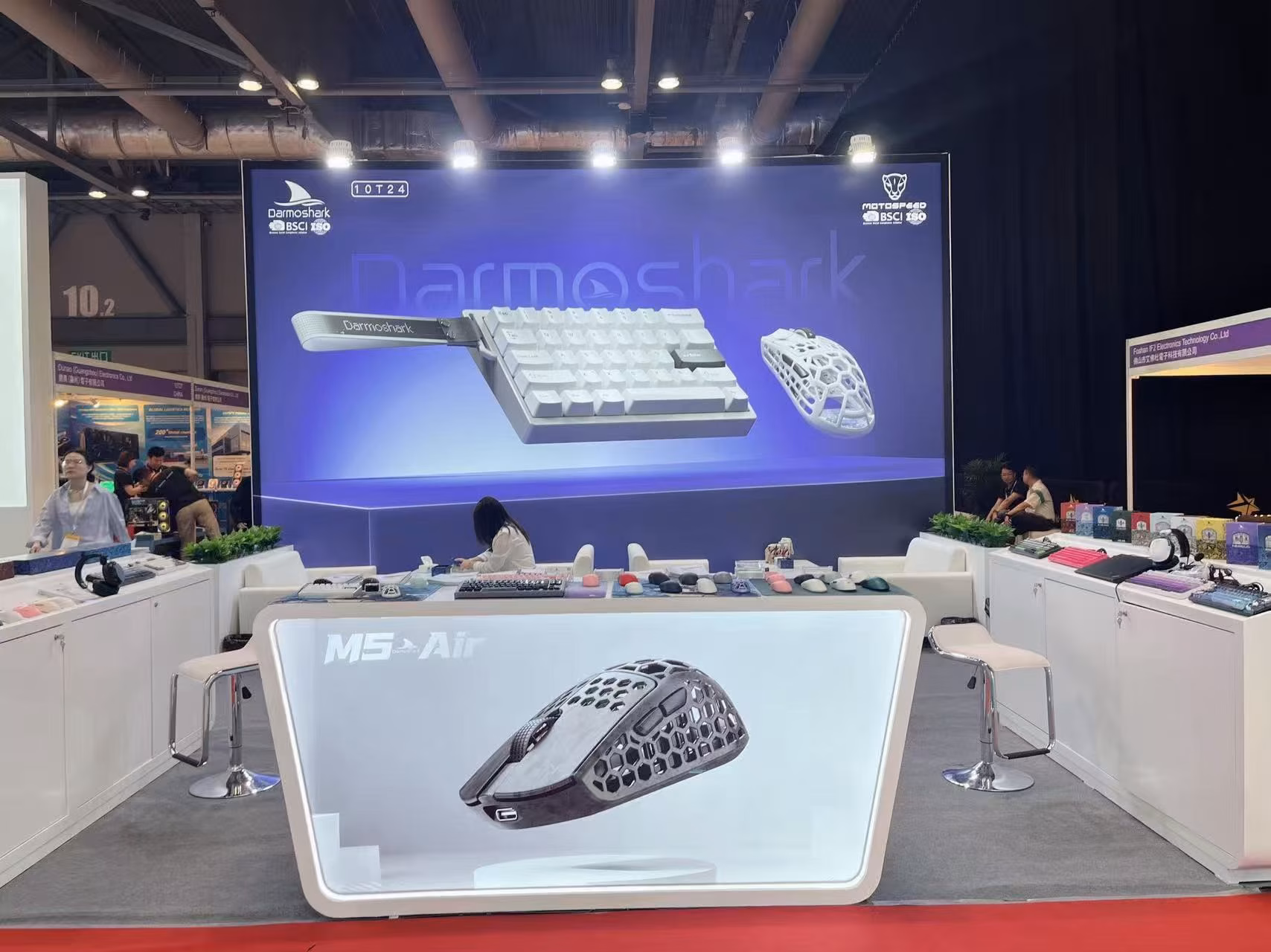1 - Thương hiệu Darmoshark của nước nào? Đánh giá chuột Darmoshark có tốt không?